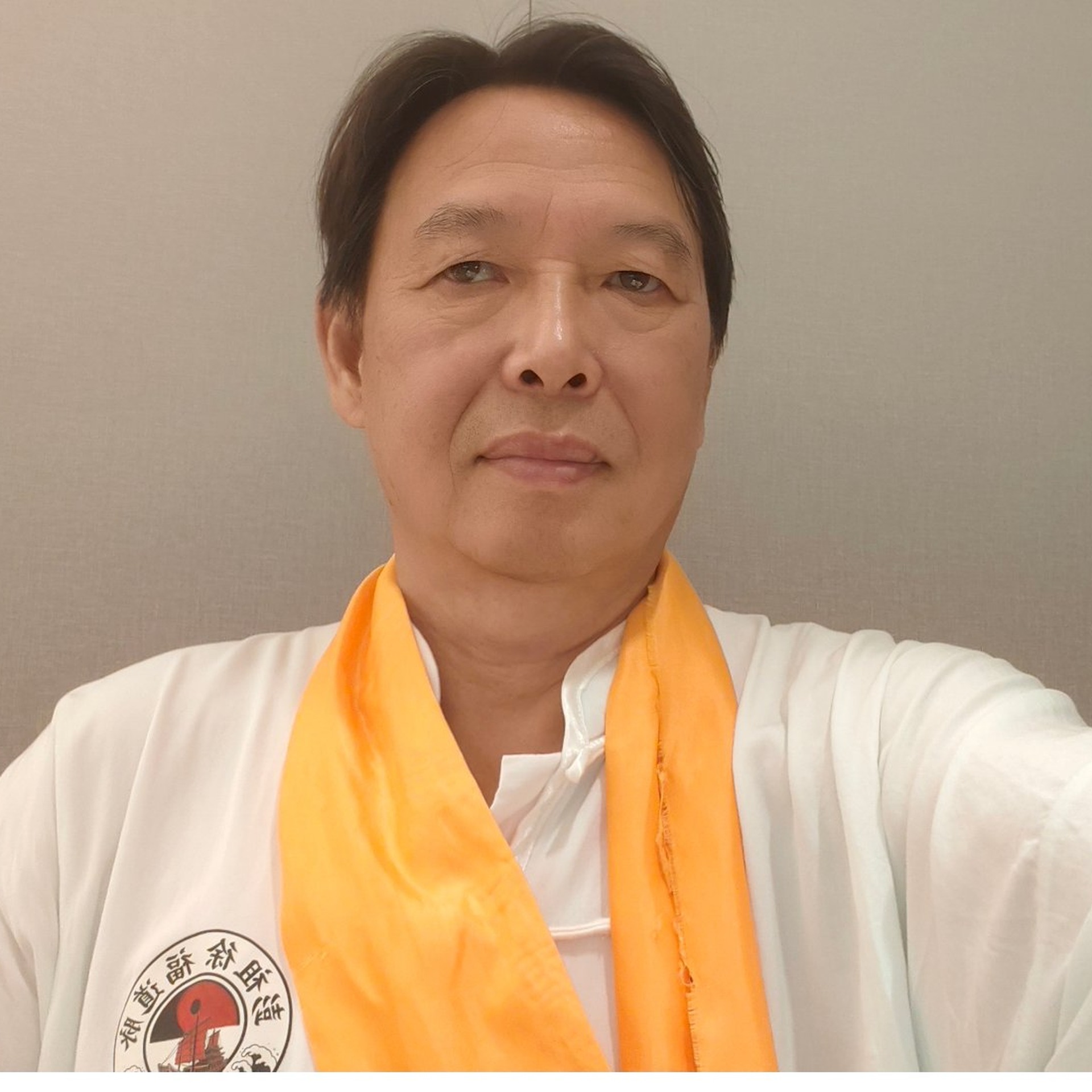 愛卿（本名：卿列平）